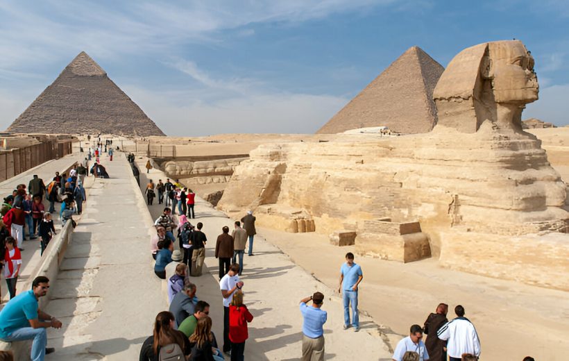 Half Day Pyramids Tour in Cairo